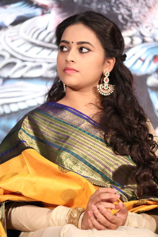 Actor Sri Divya at Kashmora Audio Launch