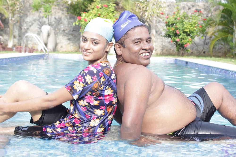 kagitha kappal Tamil Movie Stills | Appukutty, Dhillijaa