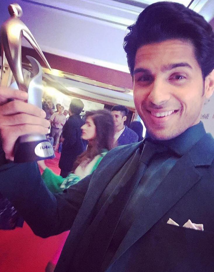 Most Stylish Star - Sidharth Malhotra at Filmfare Glamour & Style Awards 2016