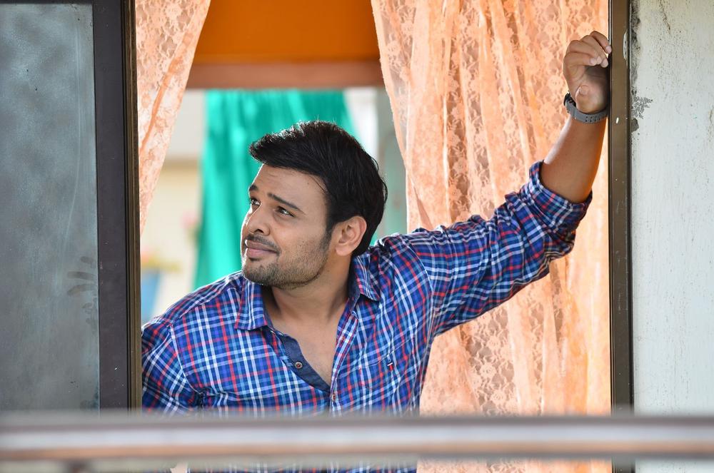 Nawin Vijay Krishna stills from Nandini Nursing Home Telugu Movie