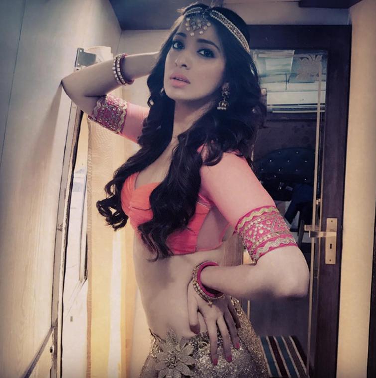 Raai Laxmi Latest Stills From The Sets Of Khaidi No 150