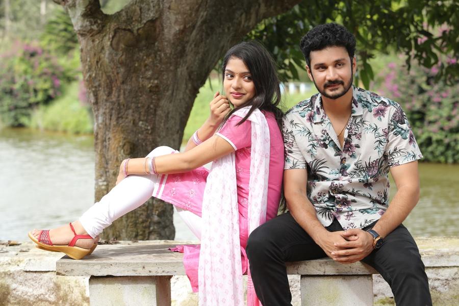 Ivan Yarendru Therikiratha Movie Stills | Office Vishnu, Varsha Bollamma