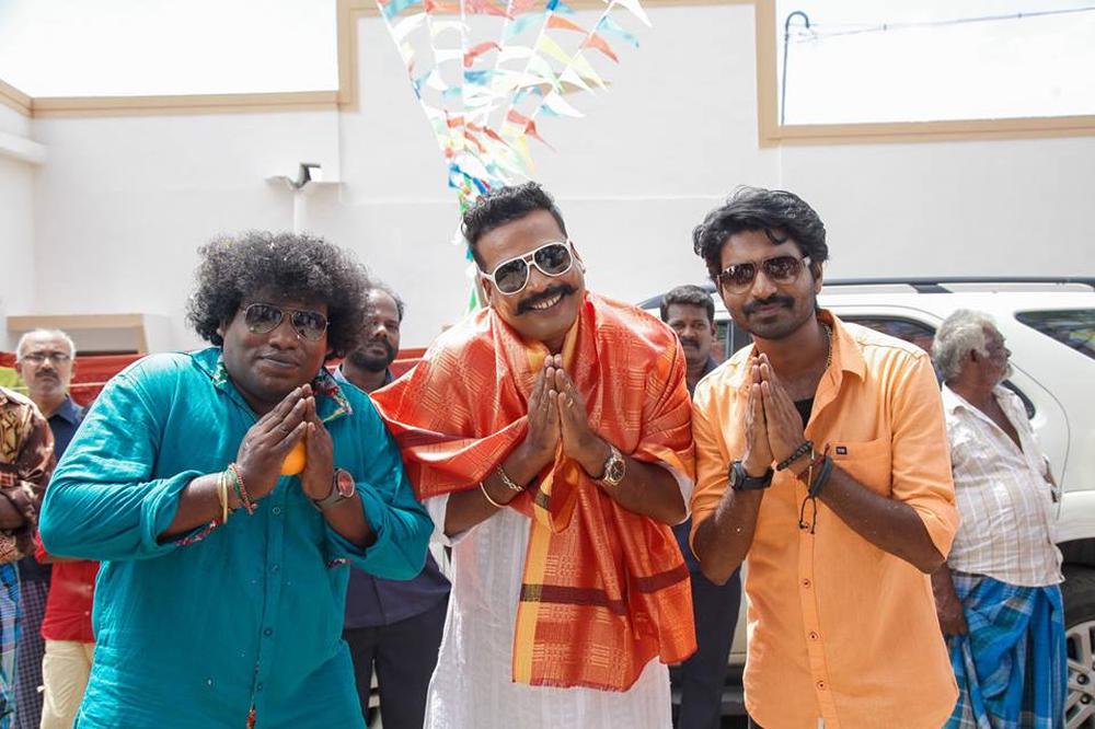 Ma Ka Pa Anand, Yogi Babu and John Vijay Stills From Kadalai Movie