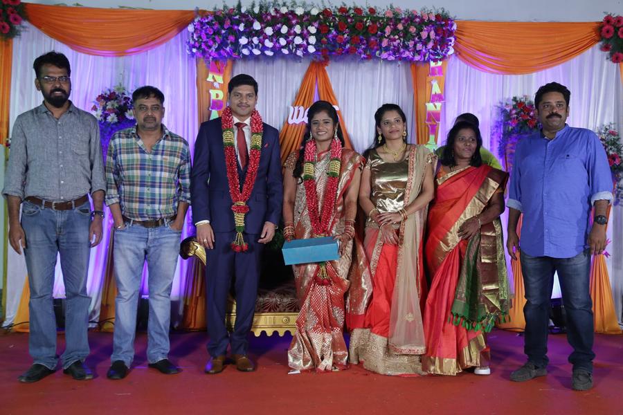 Director Seenu Ramasamy's Sister Wedding Reception Stills | Lingusamy
