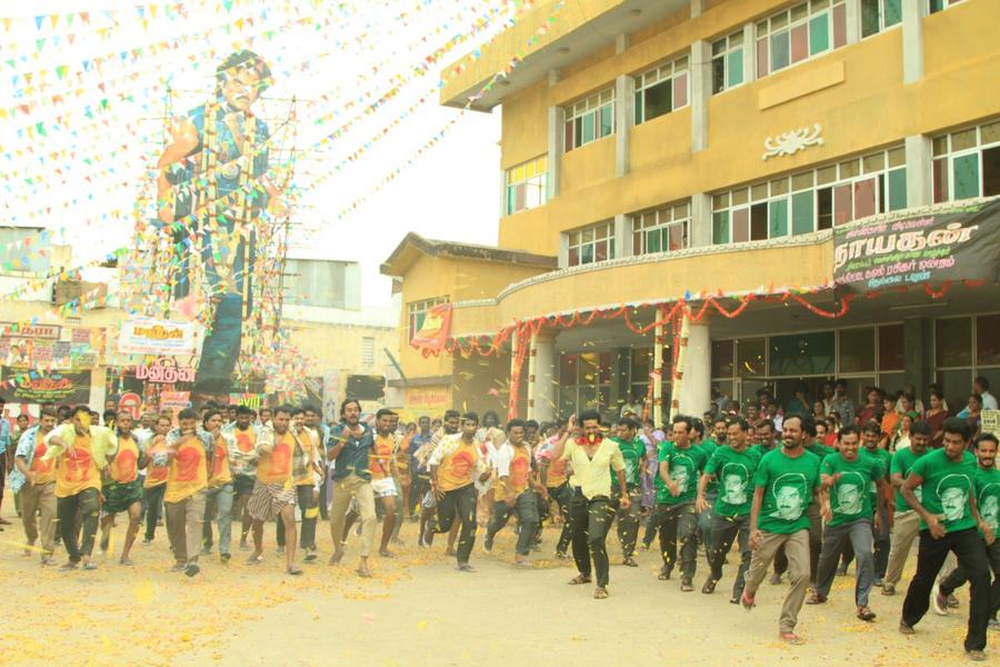 Enkitta Mothathe Tamil Movie Stills | Natraj, Rajaji