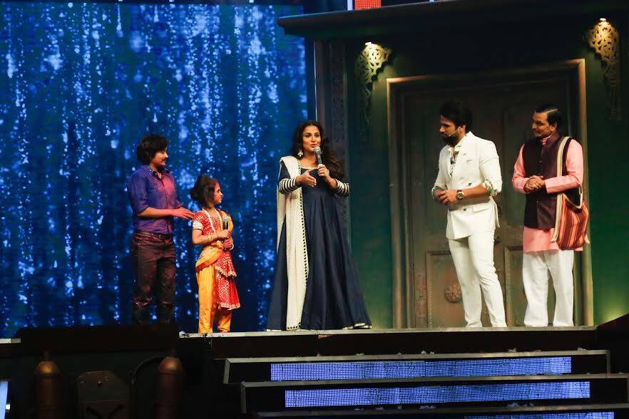 Vidya Balan on the sets of Super Dancer India