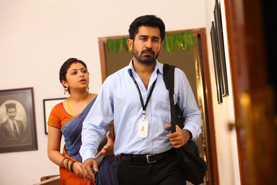 Arunthathi Nair, Vijay Antony stills from Saithan