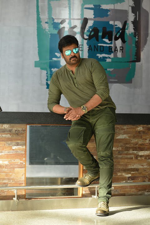 Chiranjeevi on the sets of Khaidi No. 150 Stills
