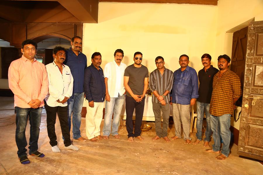 Mannavan Vanthanadi Movie Pooja Stills