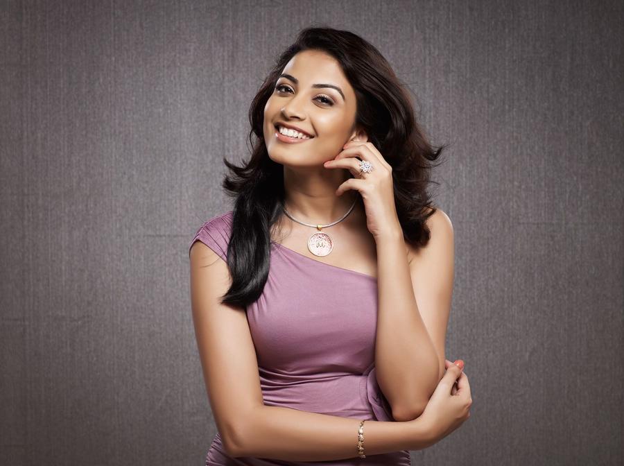 Vaaraayo Vennilaave Movie Stills