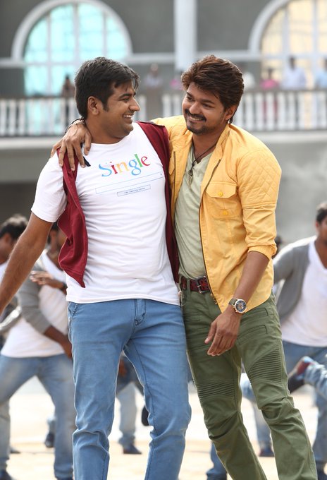 Bairavaa Movie Stills | Vijay, Sathish