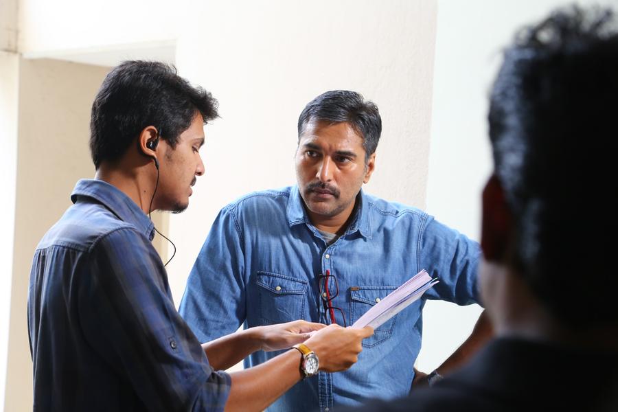 Dhuruvangal Pathinaaru Movie Working Stills
