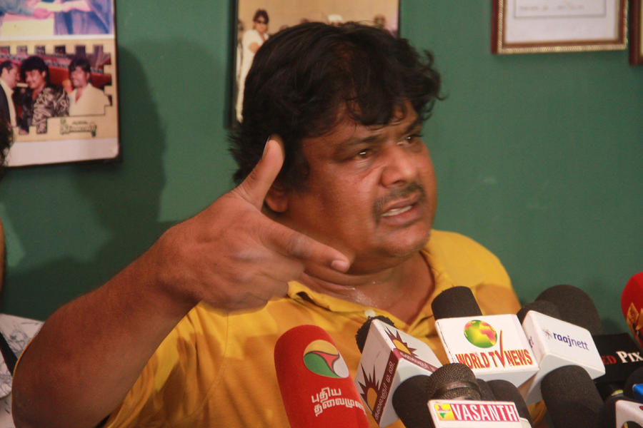 Mansoor Ali Khan Speech in Press Meet Stills