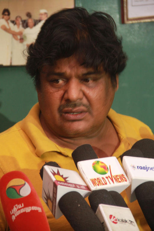 Mansoor Ali Khan Speech in Press Meet Stills