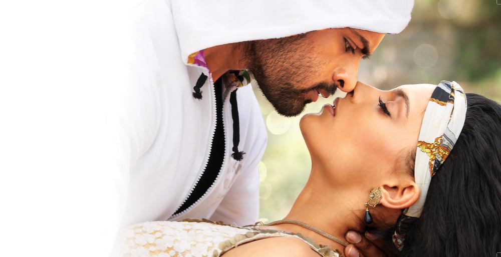 Rey Telugu Movie Stills | Sai Dharam Tej, Saiyami Kher