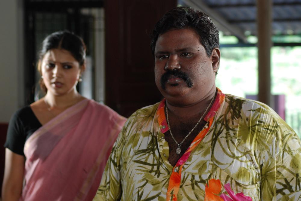 Sivappu Enakku Pidikkum Movie Stills | Sandra Amy, Youreka