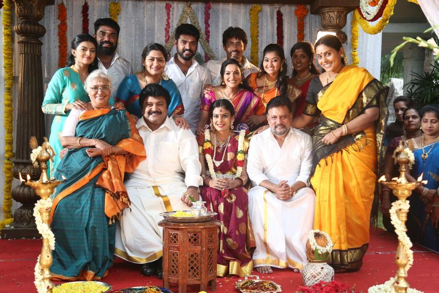 Vimal and Anandhi Stills from Mannar Vagaiyara Movie