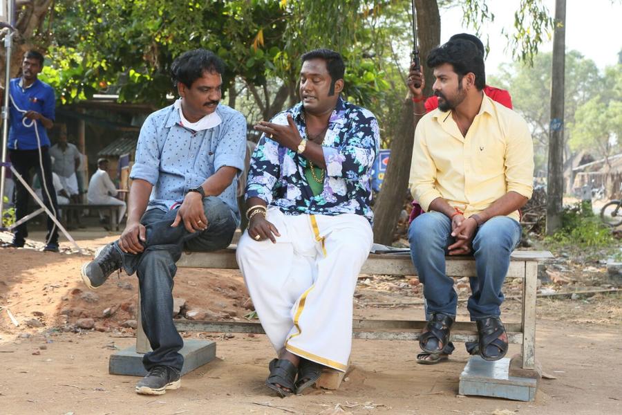Mannar Vagaiyara Movie Working Stills | Robo Shankar, Vimal and Director Boopathy Pandian