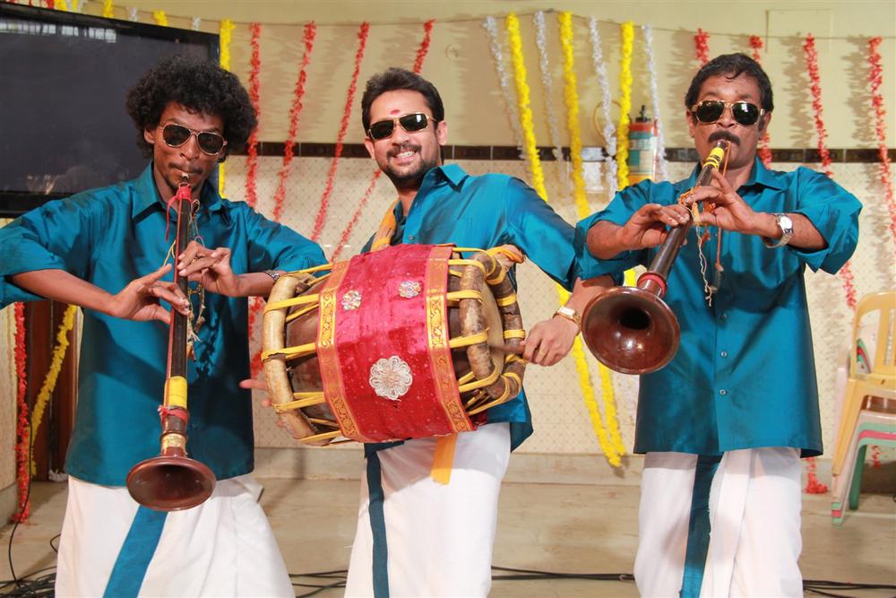 Ivanuku Thannila Gandam Movie Stills | Deepak Dinkar, Sentrayan