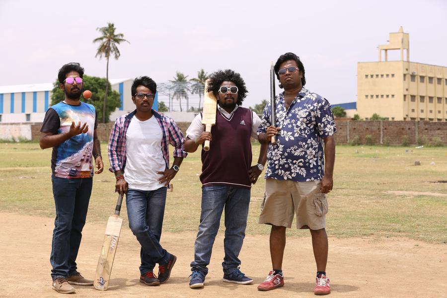 Julieum 4 Perum Movie | George. Amudhavaanan