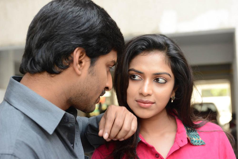 Janda Pai Kapiraju Telugu Movie Stills | Nani, Amala Paul