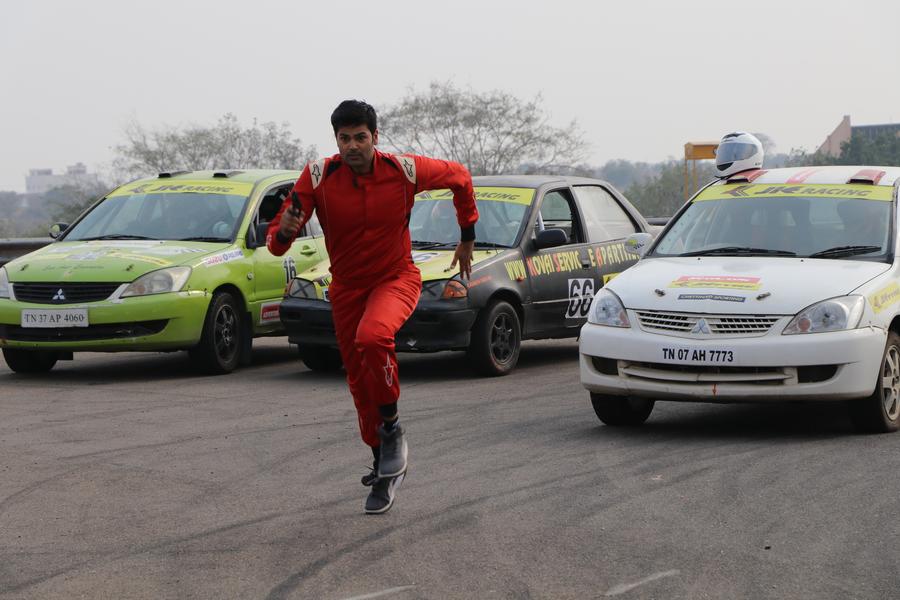 Inayathalam Tamil Movie Stills | Ganesh Venkatraman