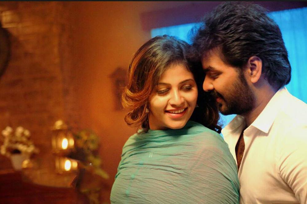 Jai, Anjali Romantic Stills From Balloon
