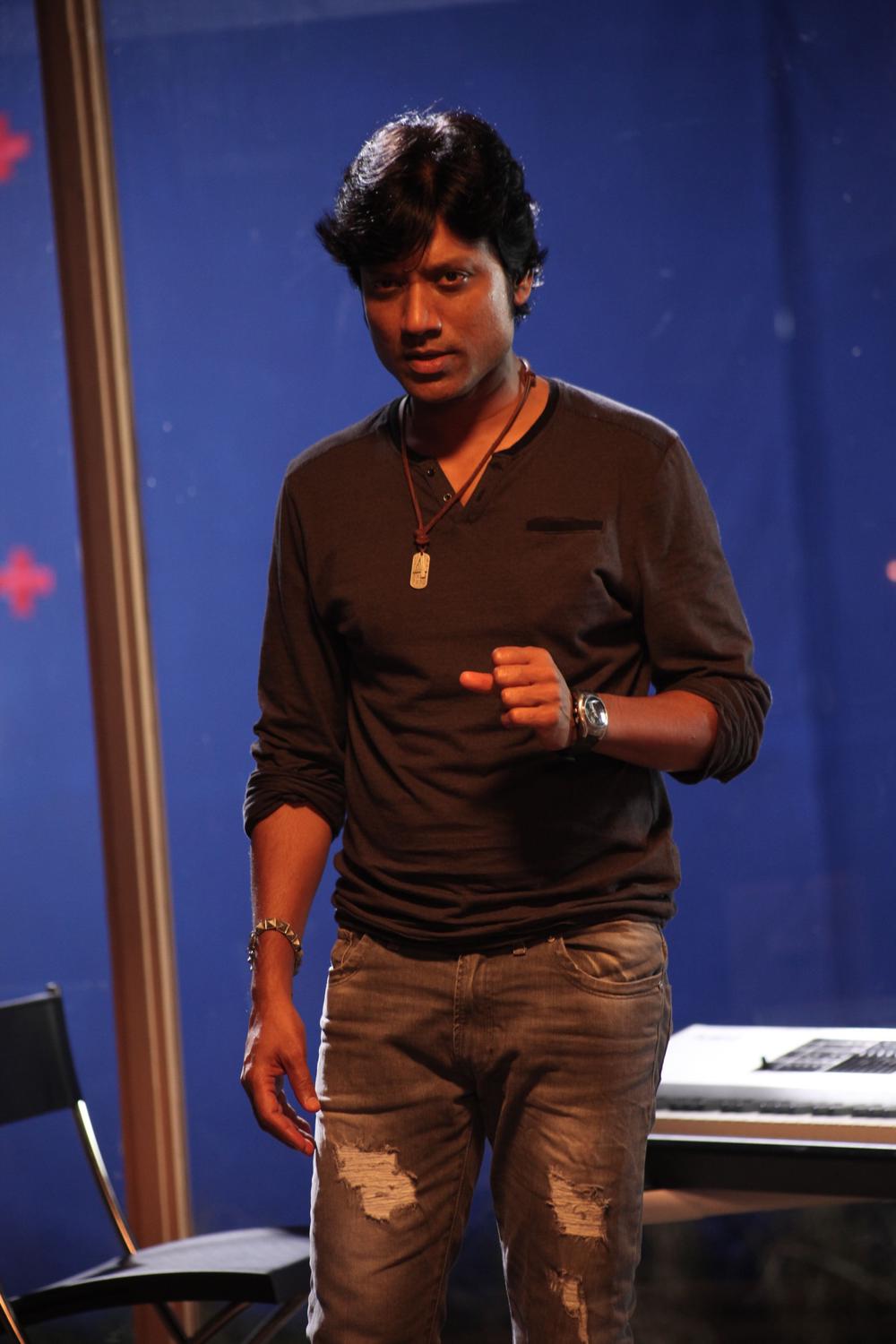 SJ Suryah in Isai