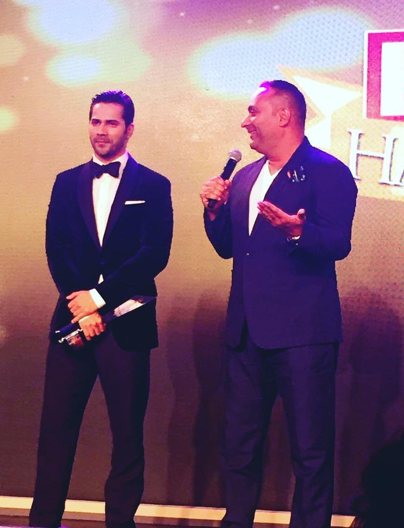 Varun Dhawan at the HELLO Hall Of Fame Awards 2017