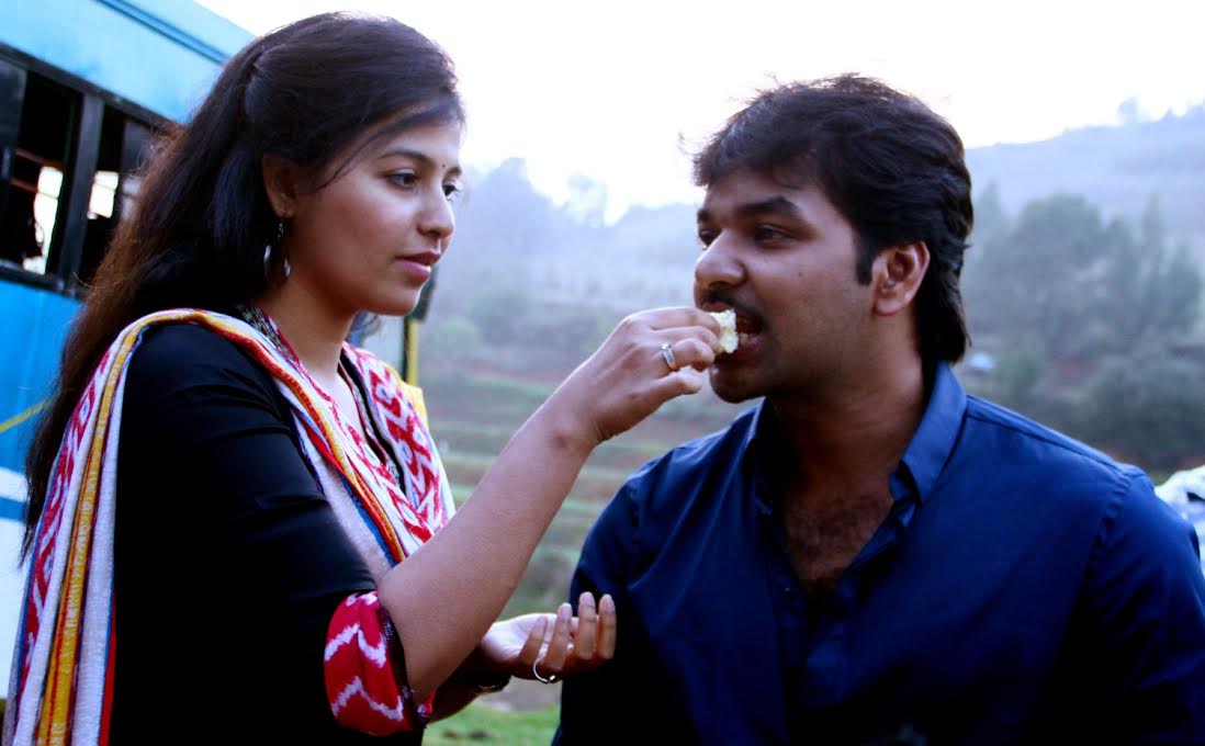 Actor Jai's birthday celebration in ‘Balloon’ shooting sets