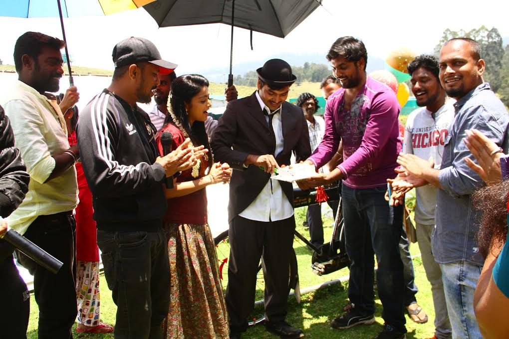 Actor Jai's birthday celebration in ‘Balloon’ shooting sets