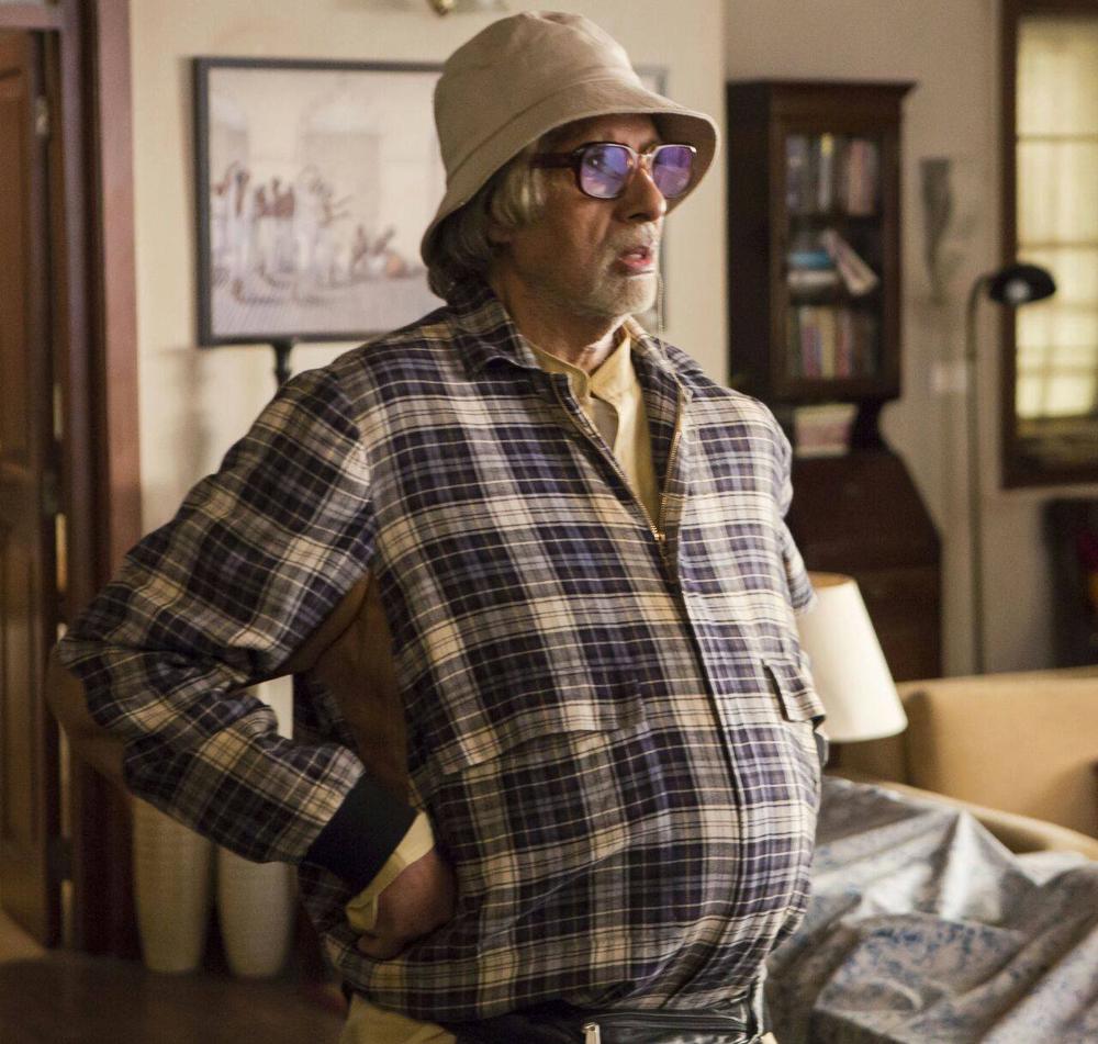 Piku Hindi Movie Stills | Amitabh Bachchan