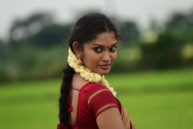 Pichuva Kaththi Tamil Movie Stills | Sri Priyanka