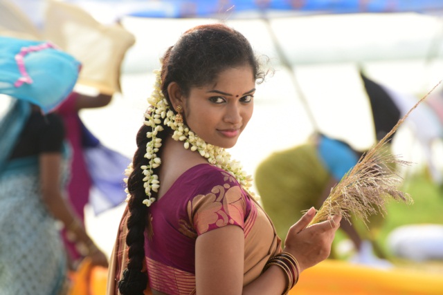 Pichuva Kaththi Tamil Movie Stills | Sri Priyanka
