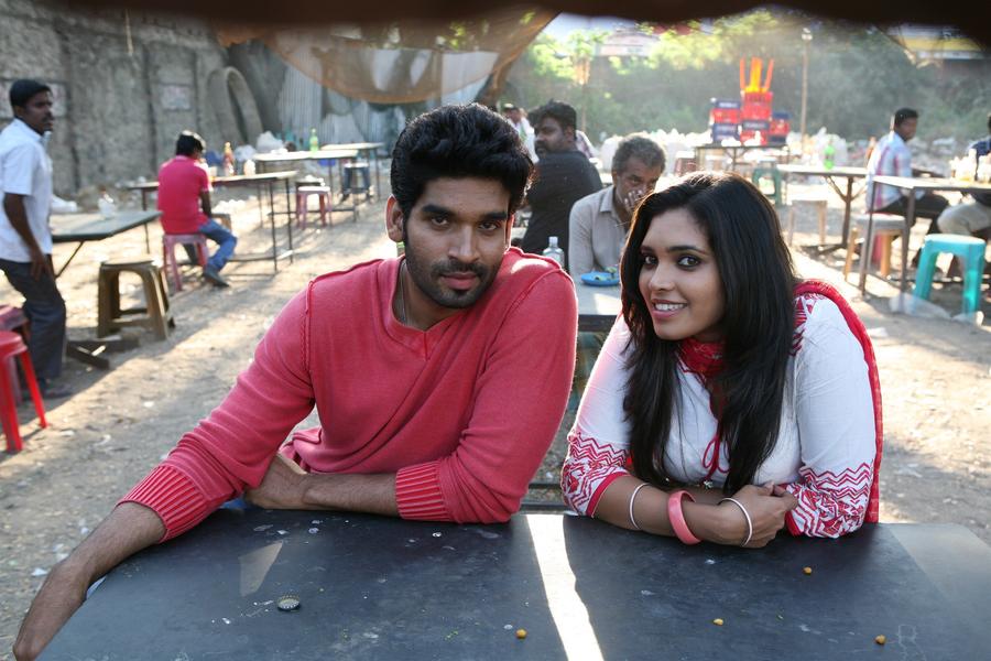 Ishara Nair and Suresh Ravi stills from Adhi Maedhavigal Movie