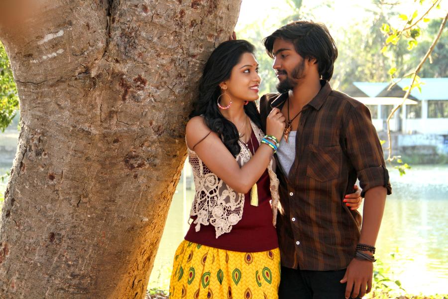 Pratheek, Akshatha Stills From Theru Naaigal Movie