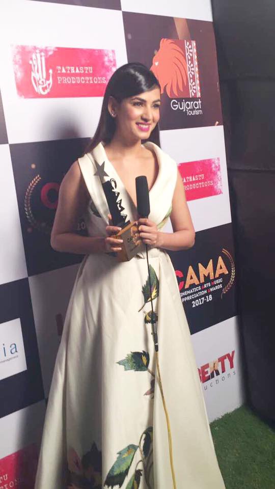Sonal Chauhan at the Cama Awards 2017