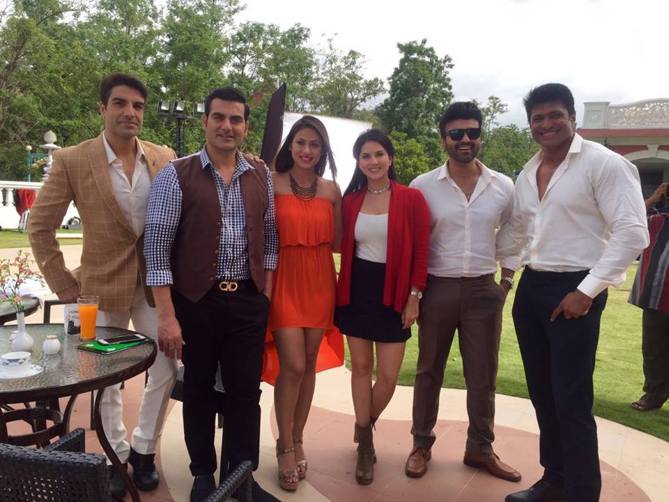 Arbaaz Khan, Sunny Leone and Arya Babbar On The Sets Of Tera Intezaar