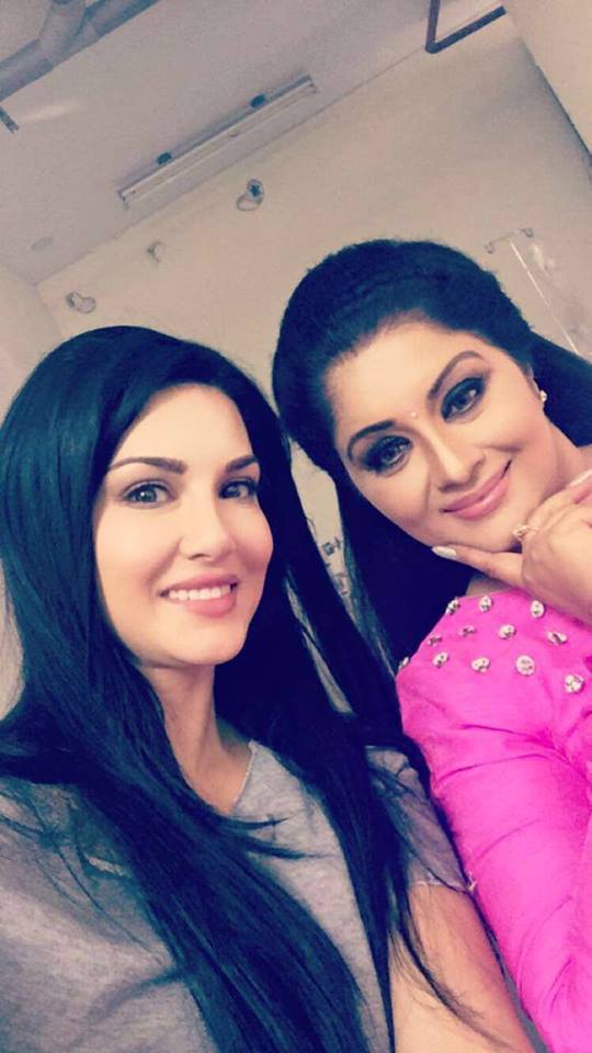 Sunny Leone and Sudha Chandran On The Sets Of Tera Intezaar