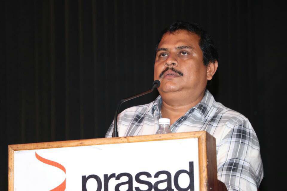 Director Ezhil At Saravanan Irukka Bayamaen Press Meet