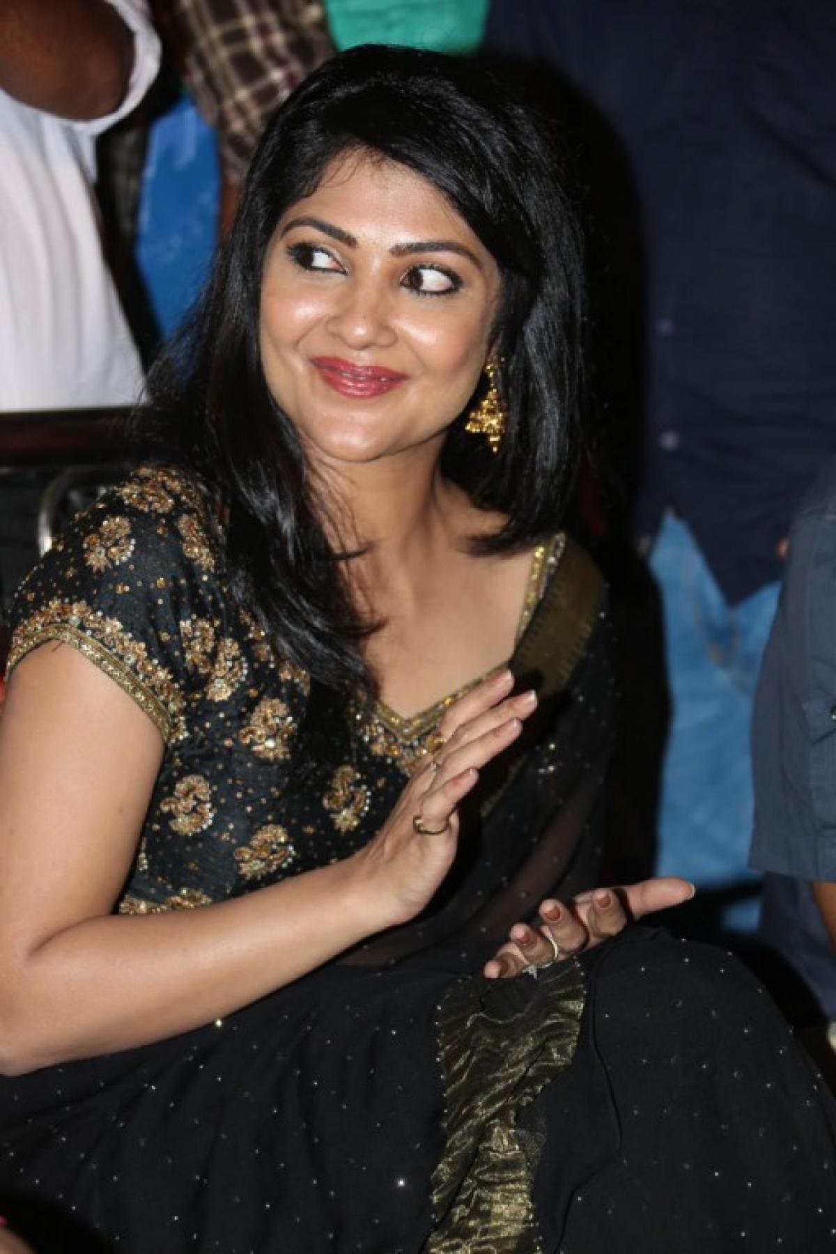 Actress Kamalinee Mukarjee Stills
