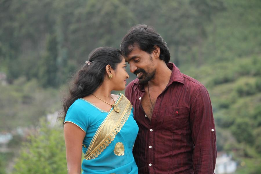 Prakash Chandra And Sunu Lakshmi in a still from Saavi