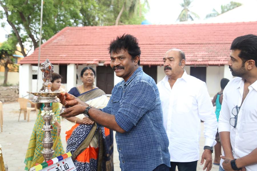 Thadam movie launch stills
