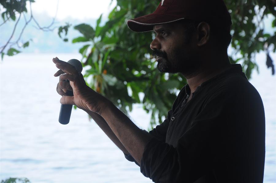 Naan Yarendru Nee Sol Tamil movie stills