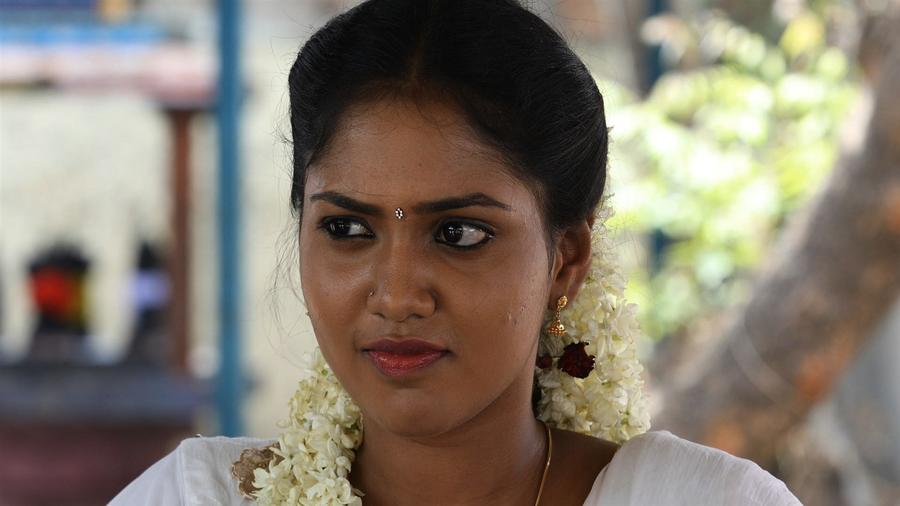 Naan Yarendru Nee Sol Tamil movie stills
