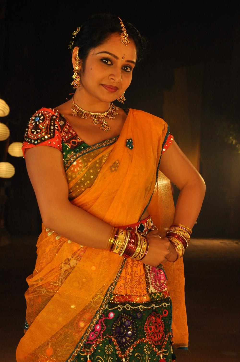 Maanga Tamil Movie Stills starring Premgi Amaran & Advaitha