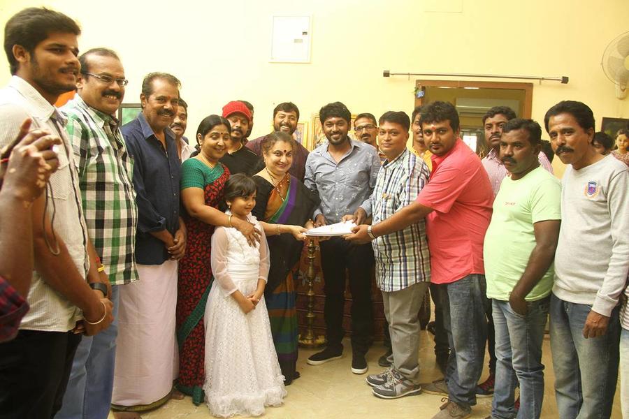 Onaaiygal Jaakirathai Movie Launch Stills