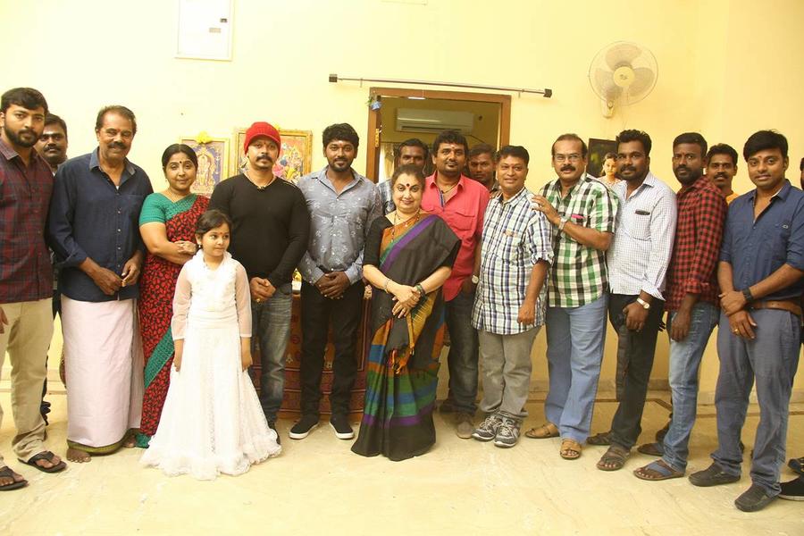 Onaaiygal Jaakirathai Movie Launch Stills