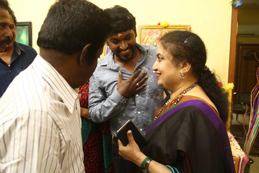 Onaaiygal Jaakirathai Movie Launch Stills