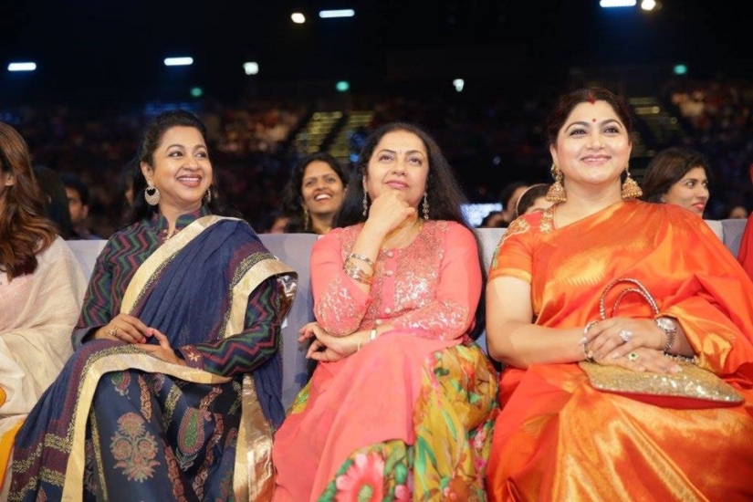 Kushboo acts with three co-stars